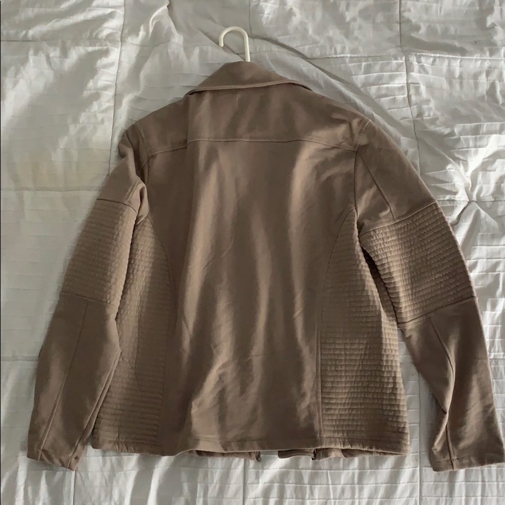 Jacket. - Picture 2 of 2